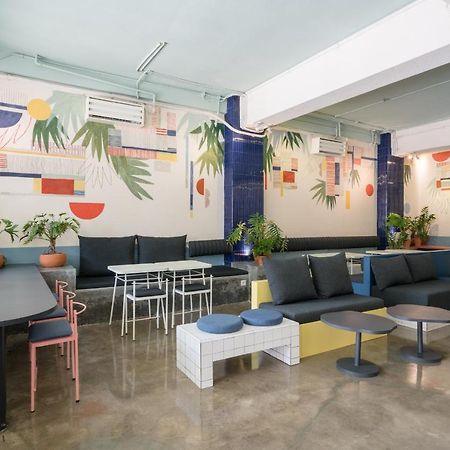 Temmu Co-Living Hostel Бандунг Екстериор снимка
