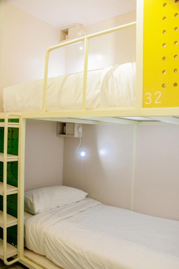 Temmu Co-Living Hostel Бандунг Екстериор снимка