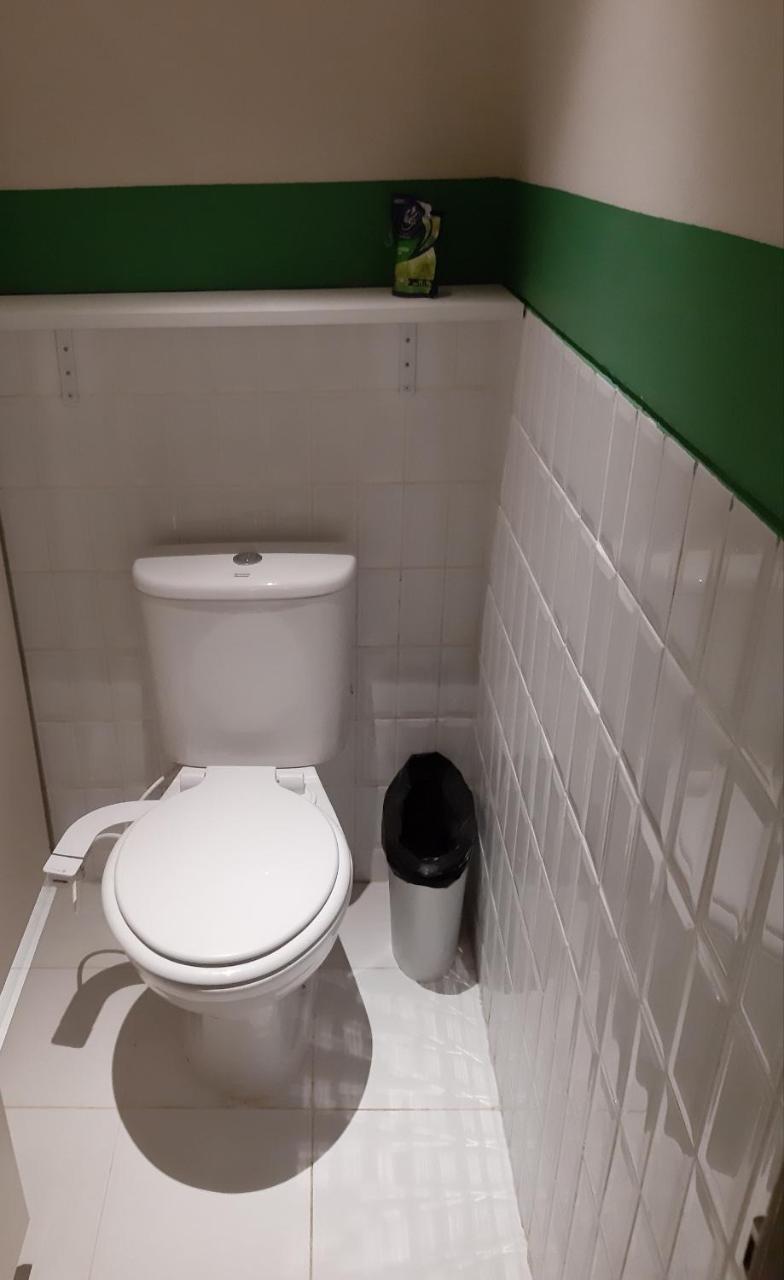 Temmu Co-Living Hostel Бандунг Екстериор снимка